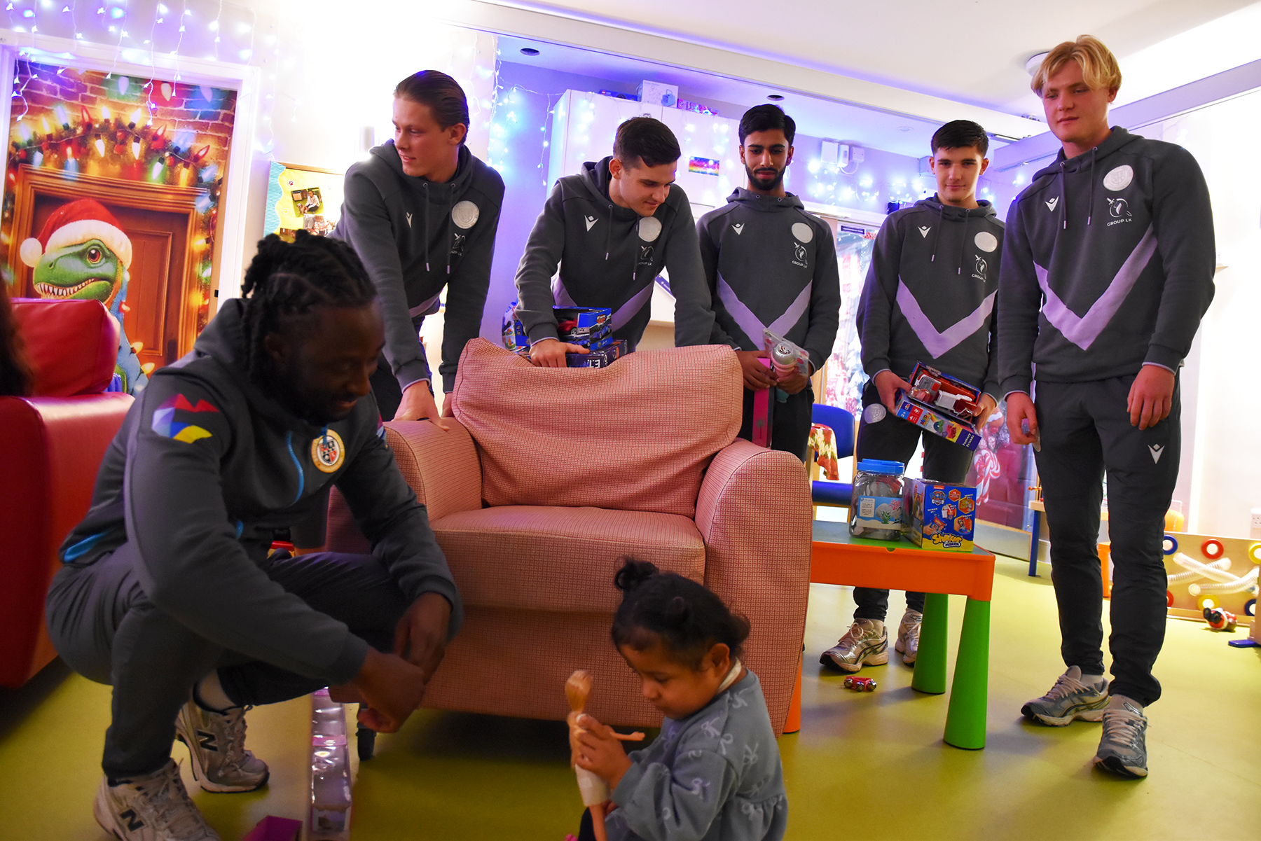 Bromley FC visit to Demelza South East London